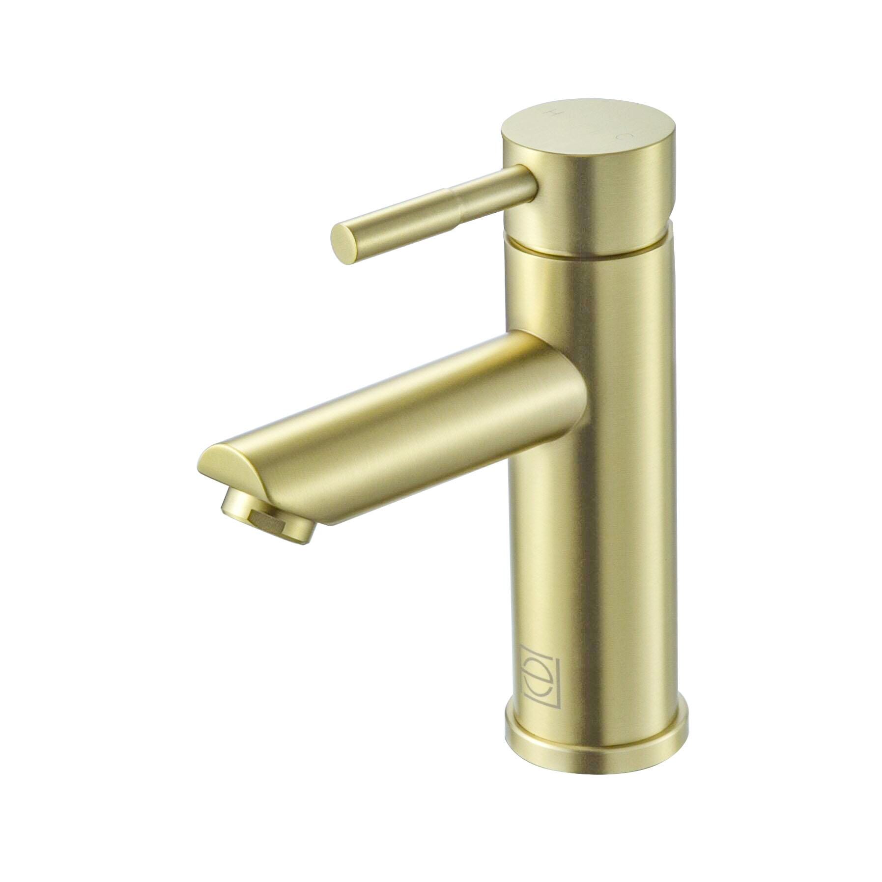 Mia Faucet