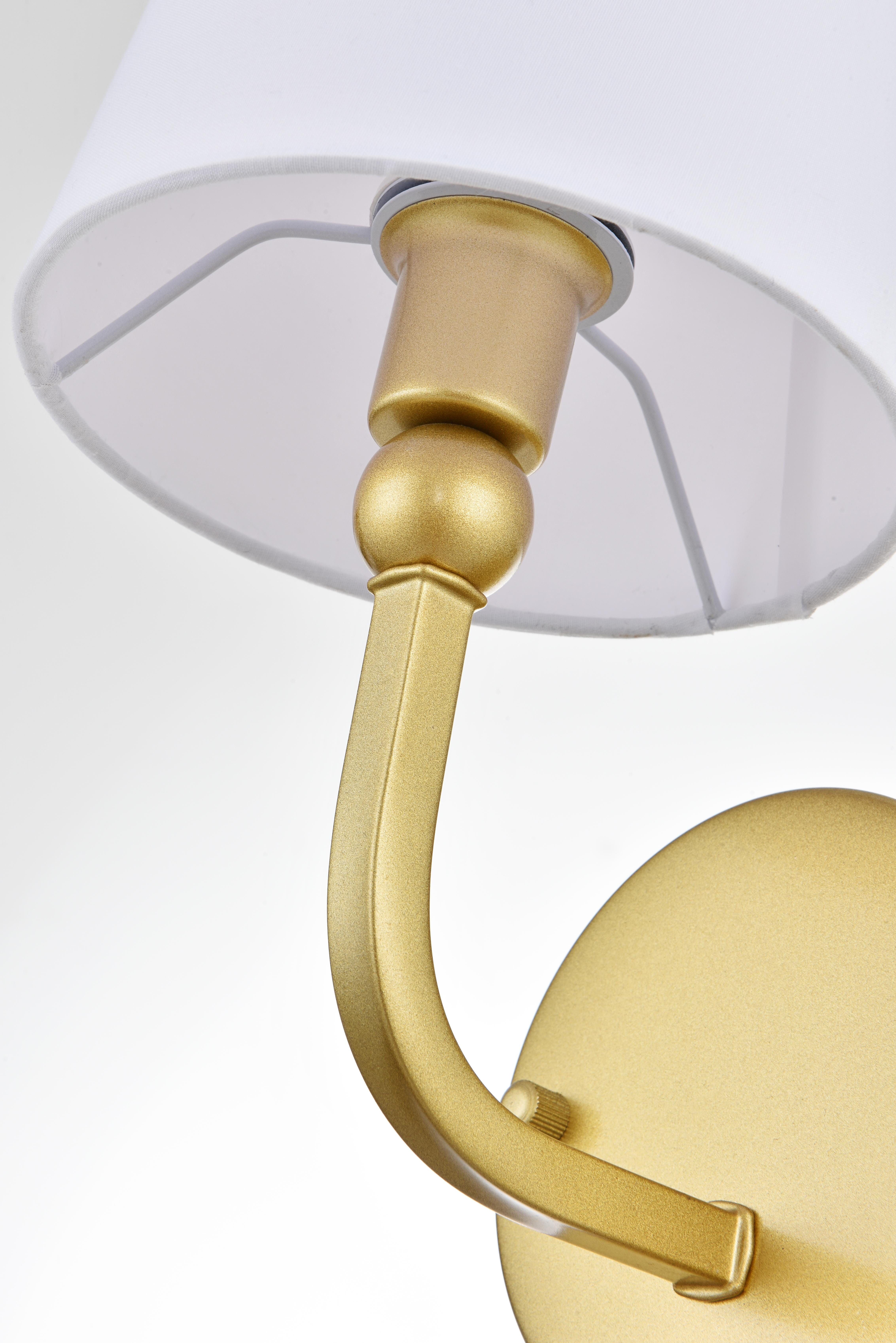 Colson One Light Bath Sconce in Brass and Clear - Image 5