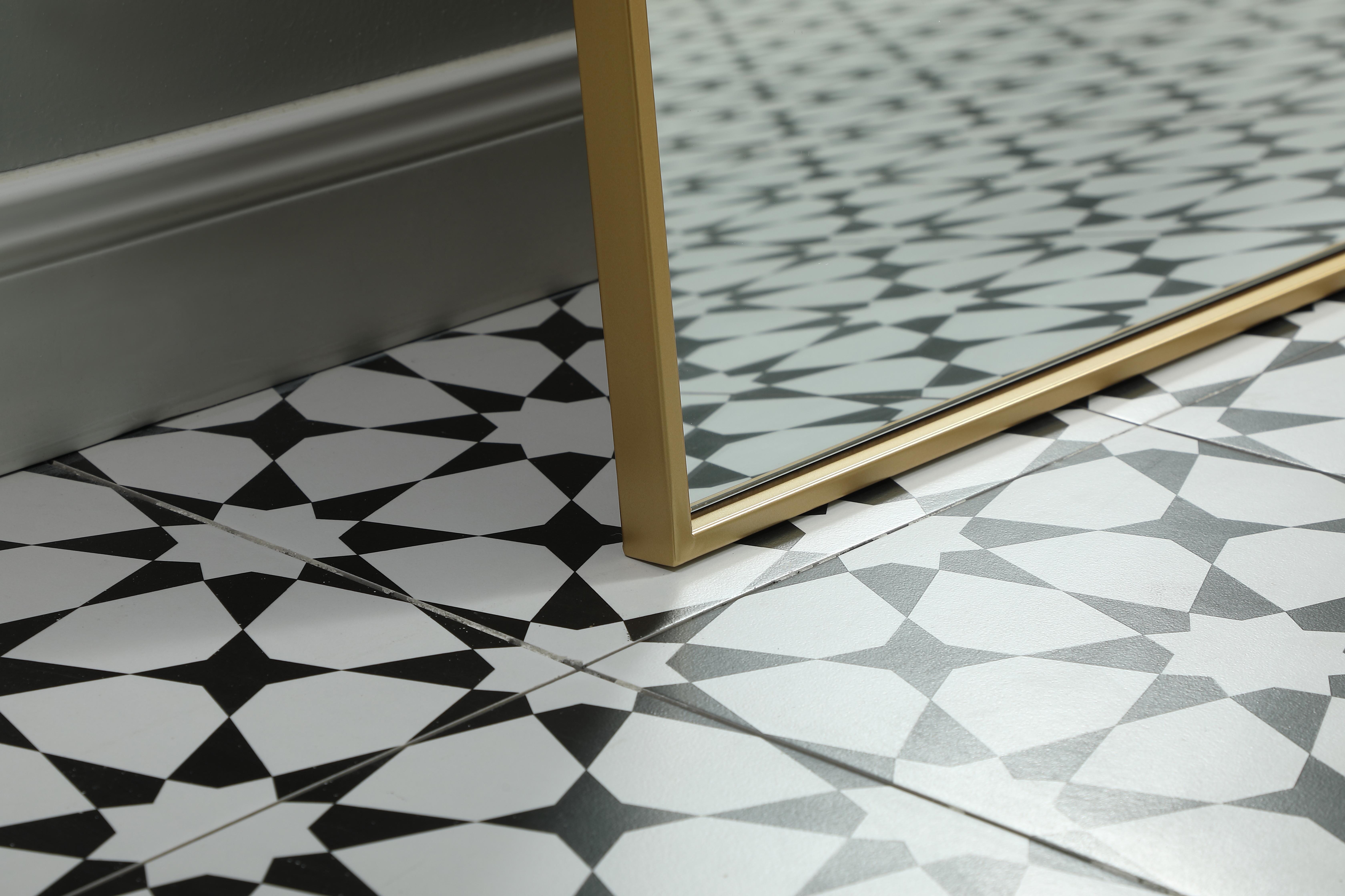 Ayra Arched Floor Mirror in Brass - Image 5