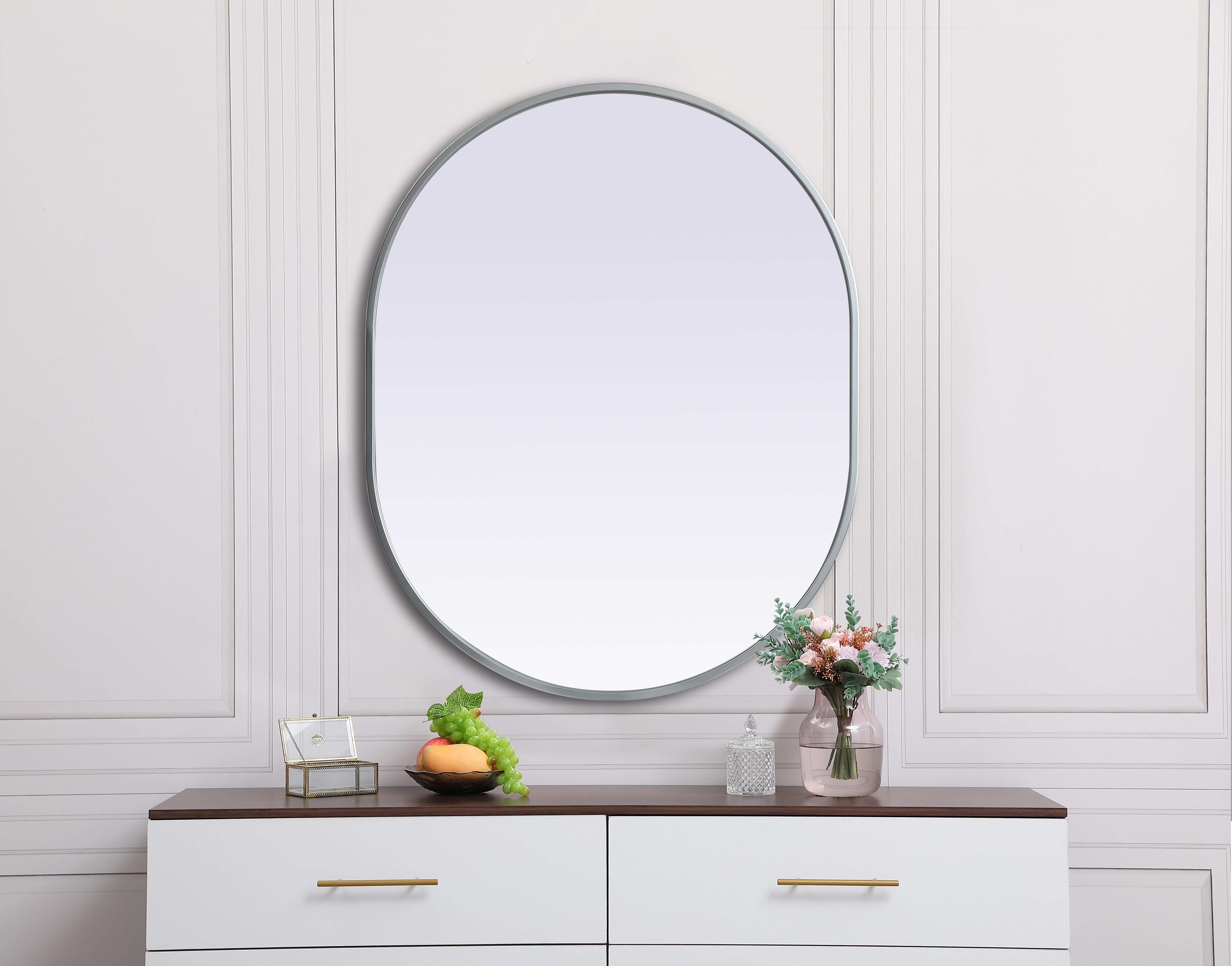 Asha Pill-Shaped Wall Mirror in Silver - Image 4