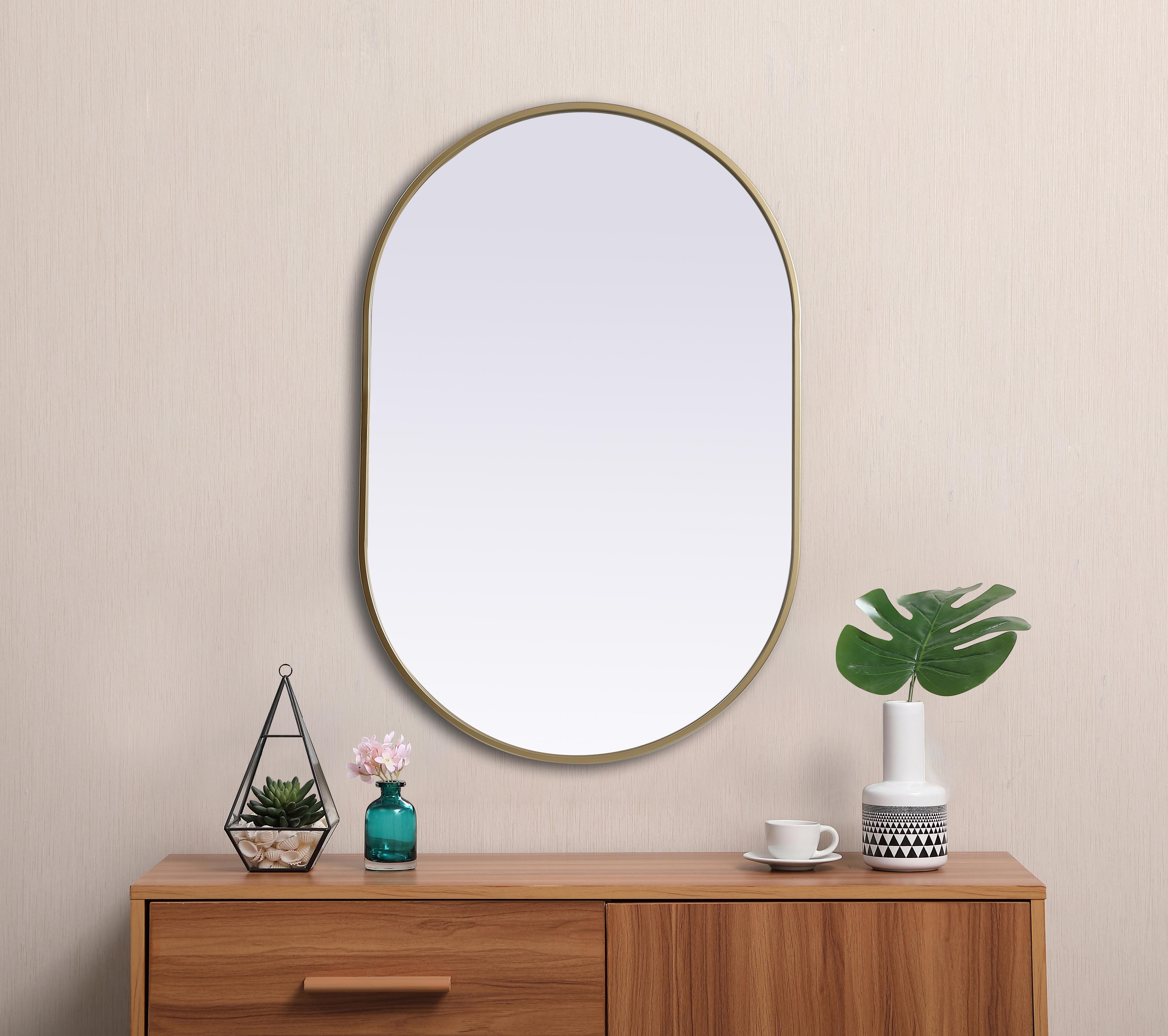 Asha Pill-Shaped Wall Mirror in Brass - Image 4