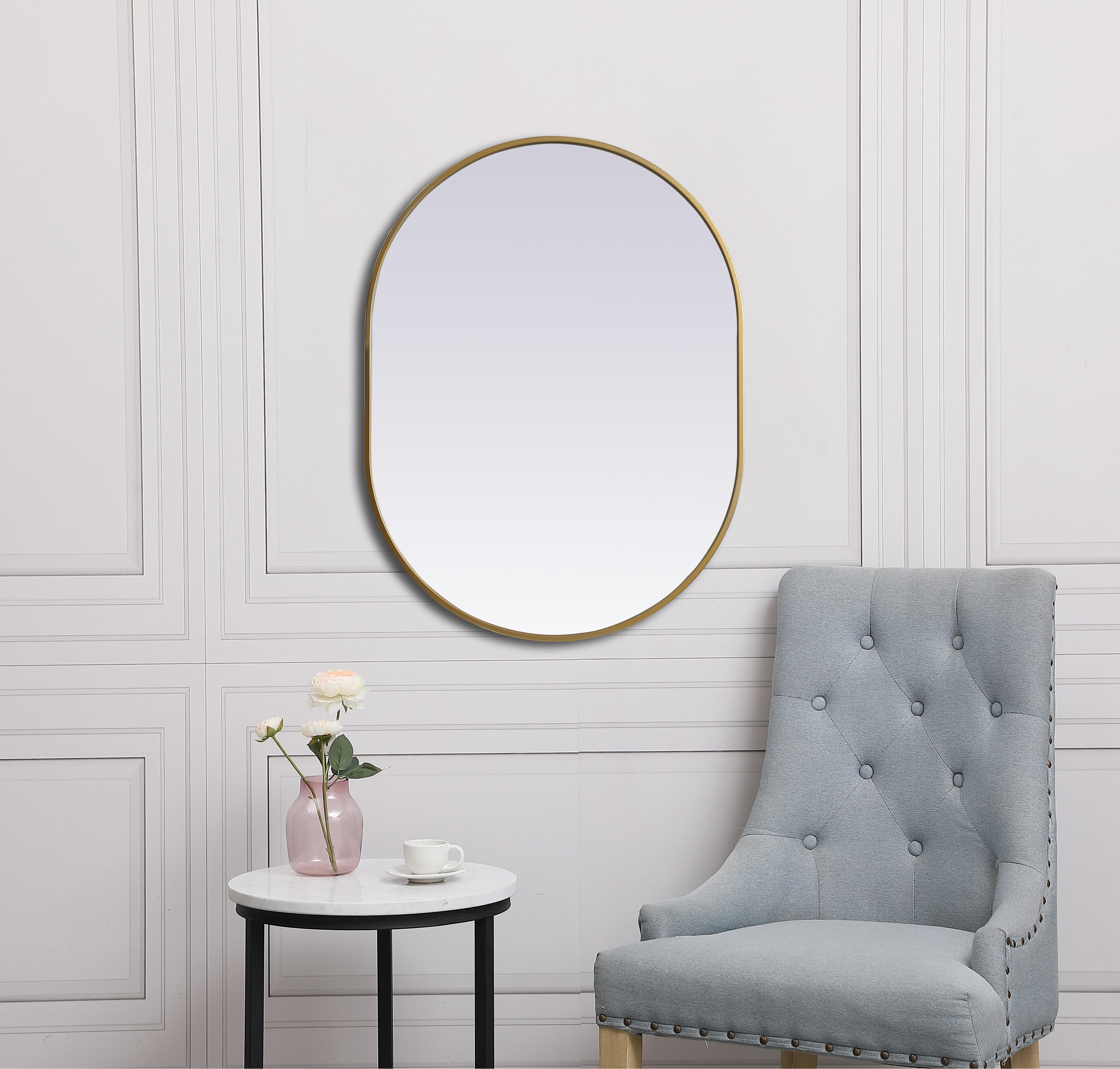 Asha Pill-Shaped Wall Mirror in Brass - Image 4