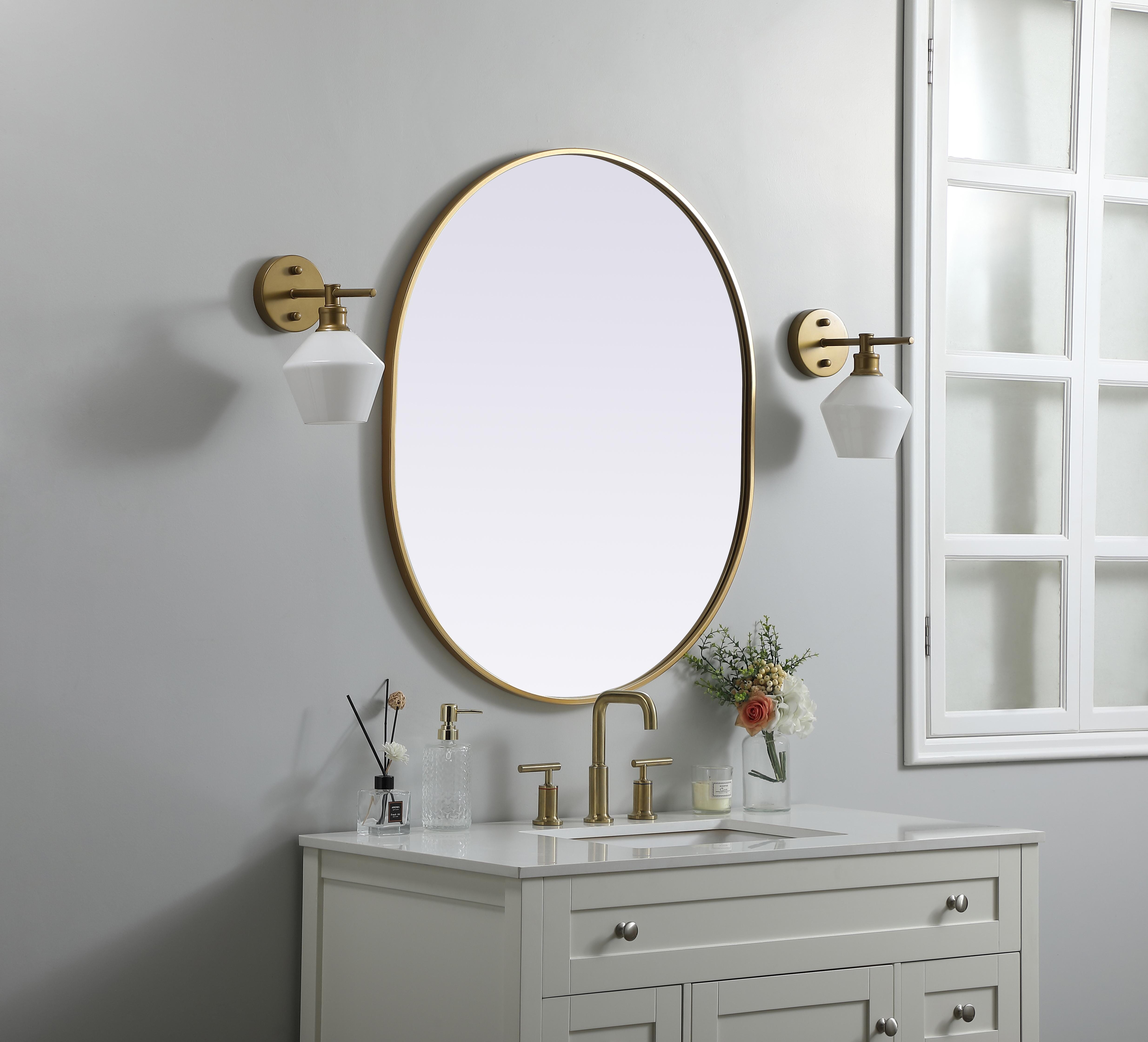 Asha Pill-Shaped Wall Mirror in Brass - Image 3