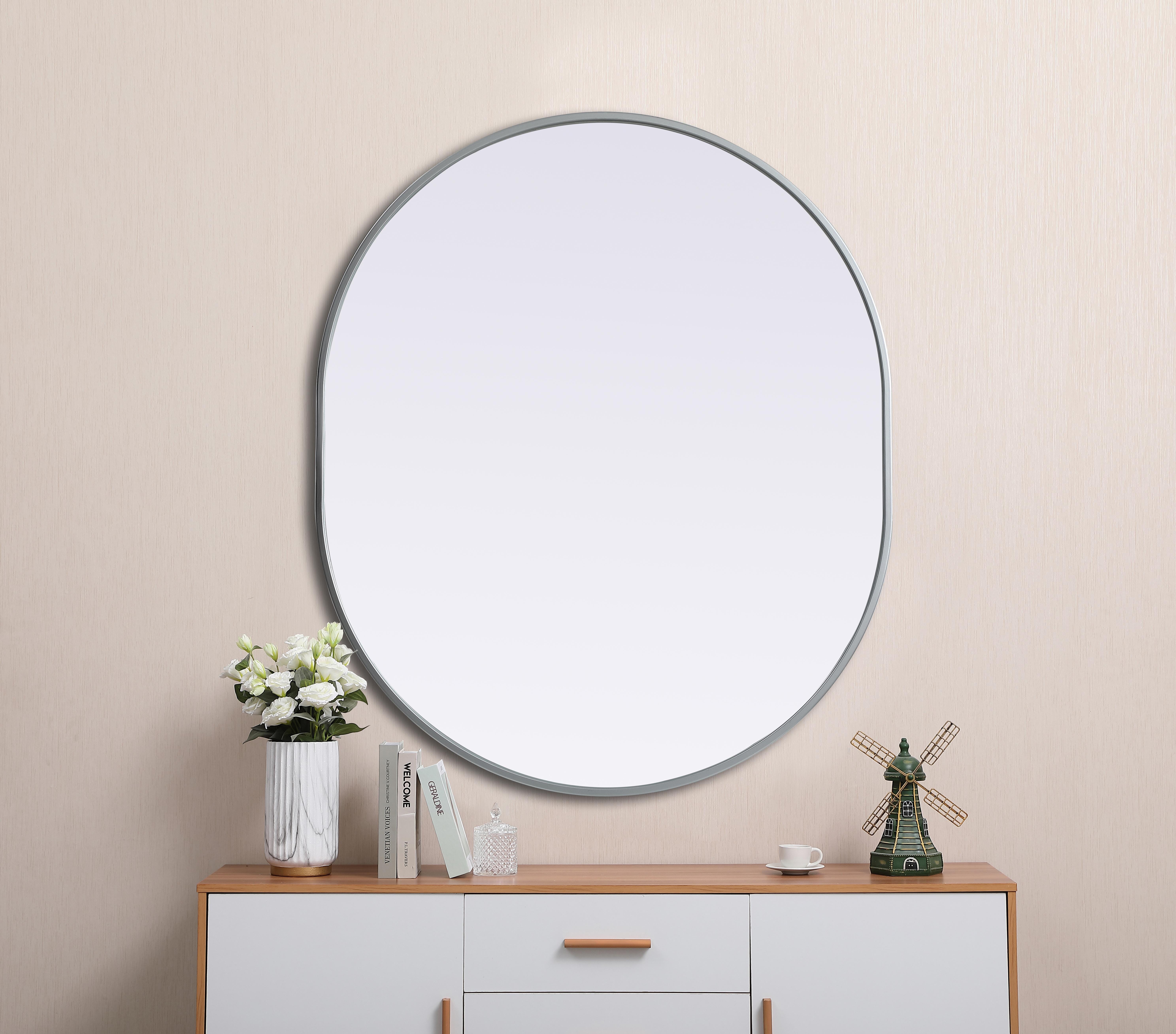 Asha Pill-Shaped Wall Mirror in Silver - Image 4