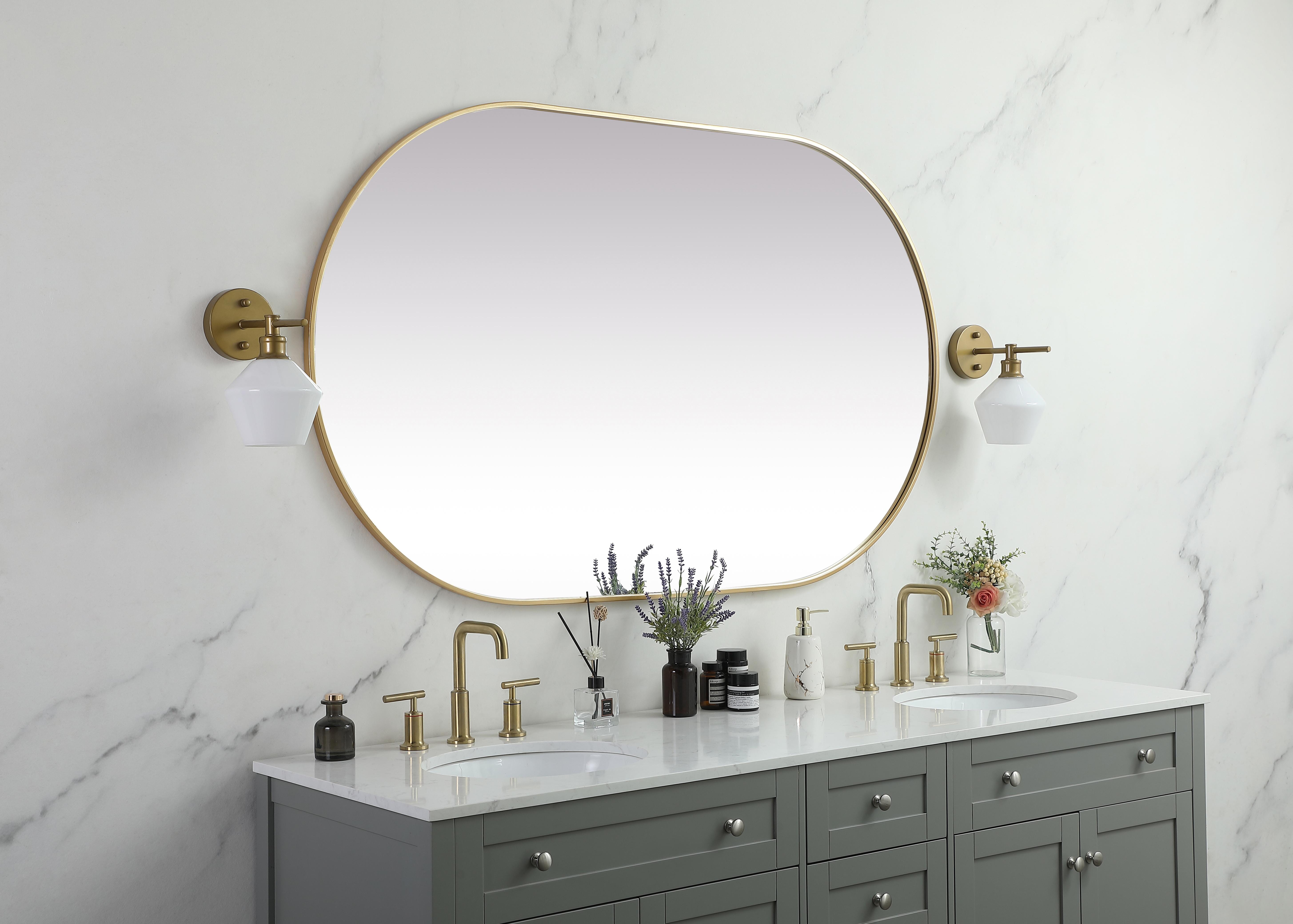 Asha Pill-Shaped Wall Mirror in Brass - Image 3