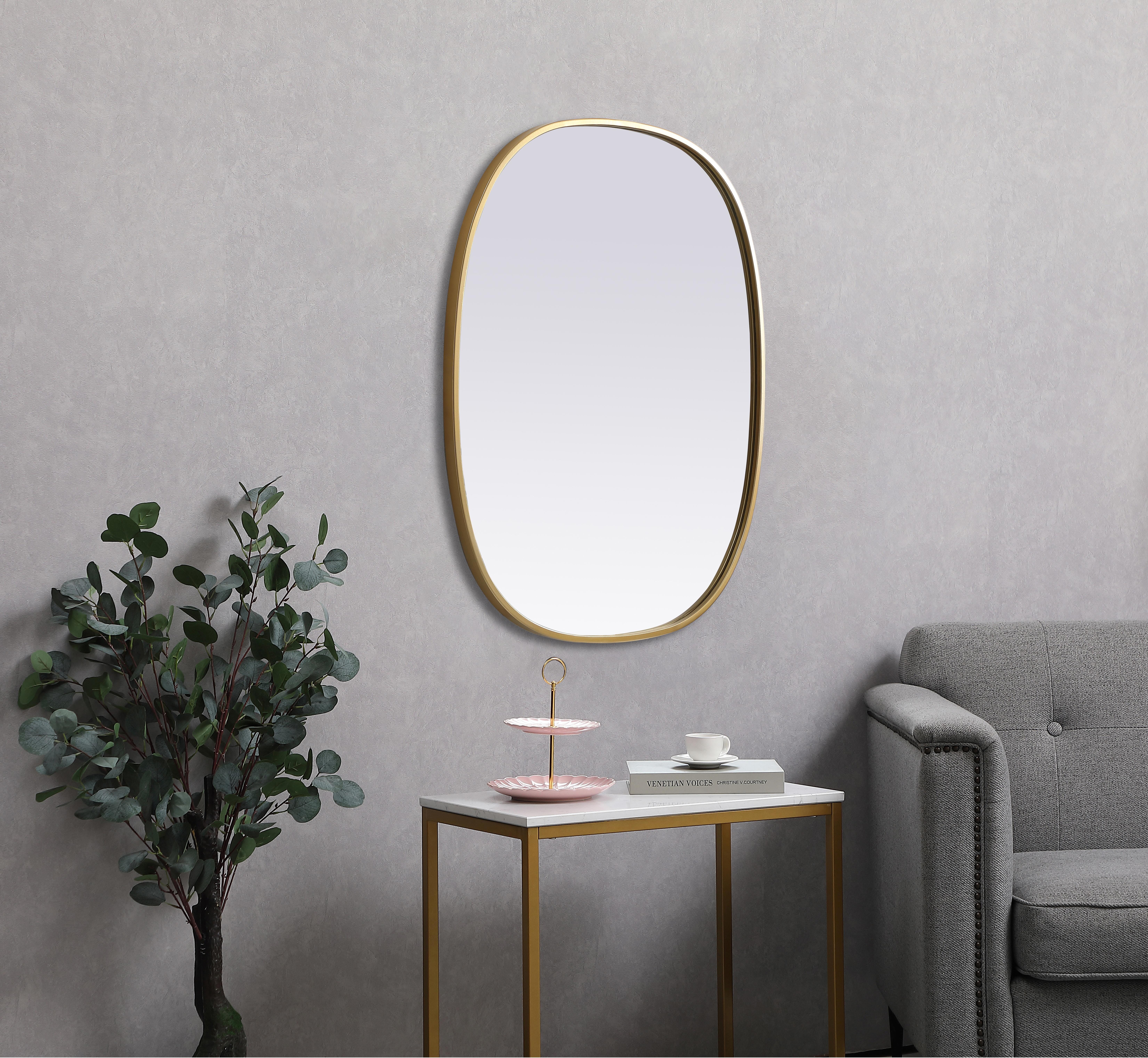 Brynn 24" x 30" Rounded Corner Mirror in Brass - Image 5