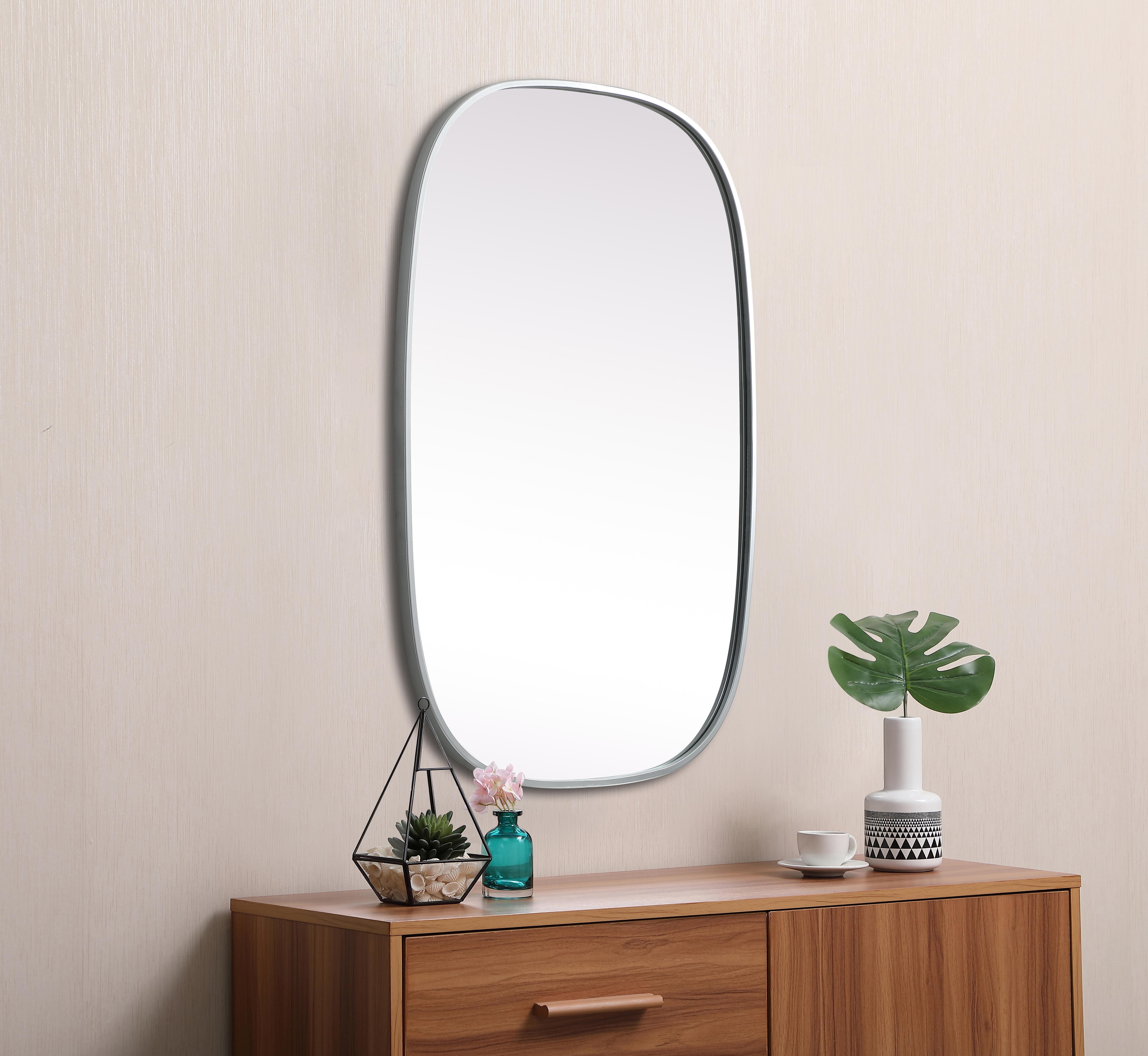 Brynn 24" x 36" Rounded Corner Wall Mirror in Silver - Image 5