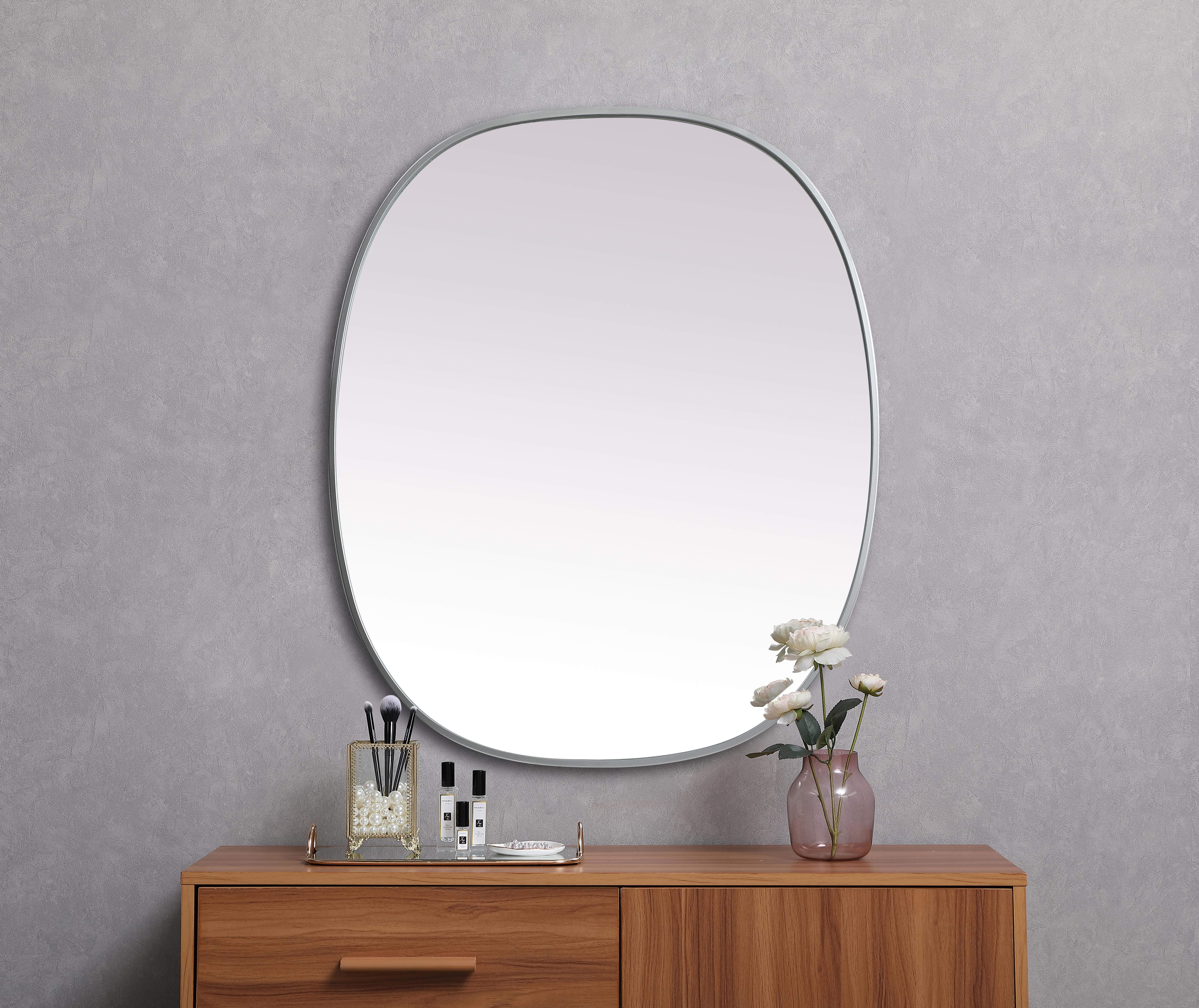 Brynn 30" x 36" Rounded Corner Mirror in Silver - Image 4