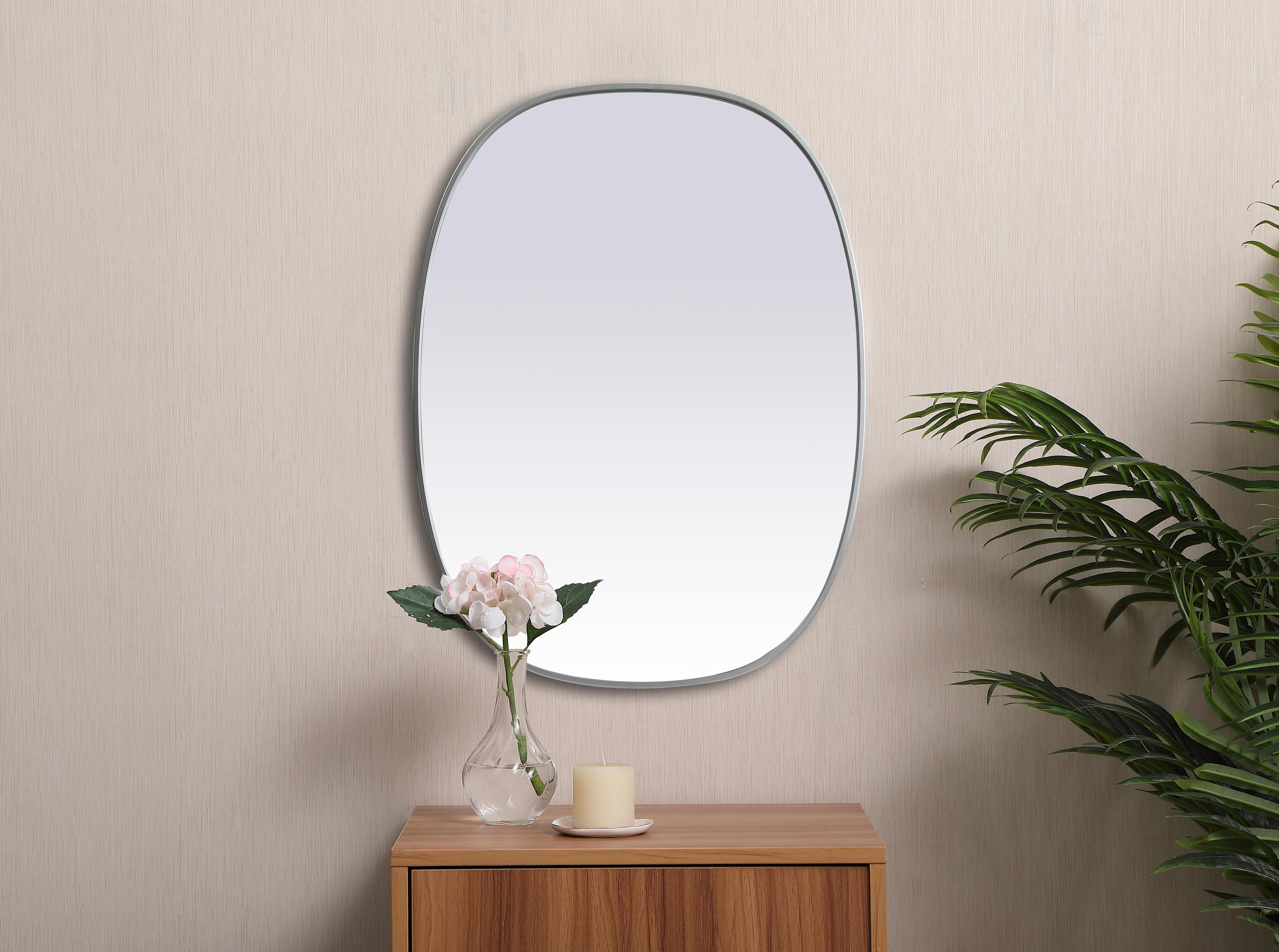 Brynn 30" x 40" Rounded Corner Mirror in Silver - Image 4